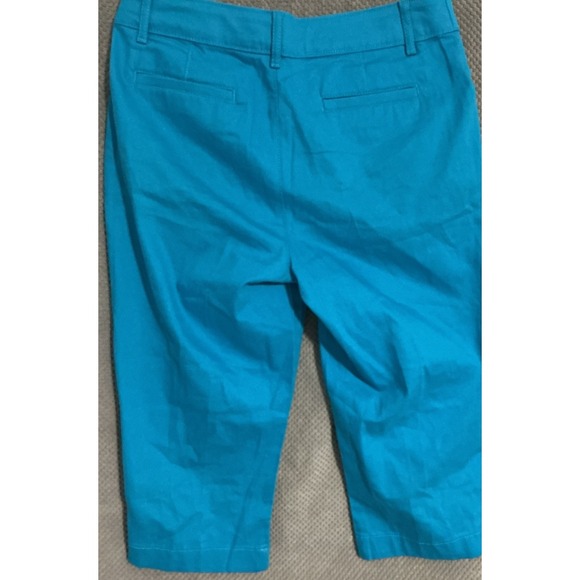 St Johns Bay Capri Jeans 8 Mid Rise Slender Aqua Sail Denim Stretch NWT JCPenney - Picture 8 of 10